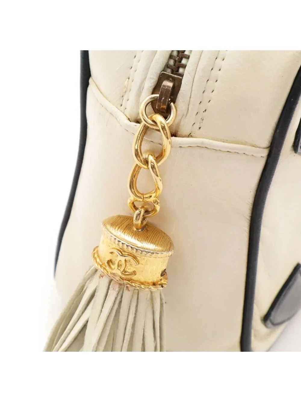 Chanel CC Logo Chain Shoulder Bag Pochette Tassel Fringe Leather Ivory White